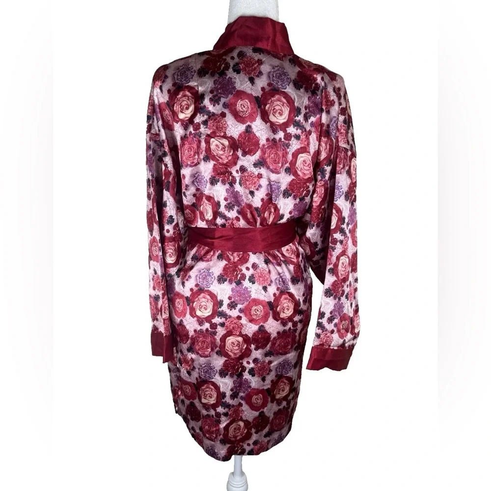 Faris this robe